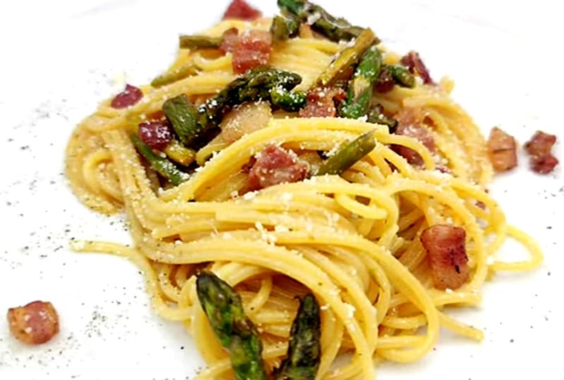 Carbonara mit Spargel