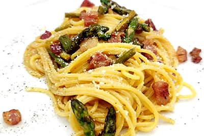 Carbonara mit Spargel