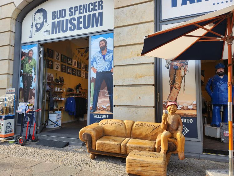 Bud Spencer Sofa 